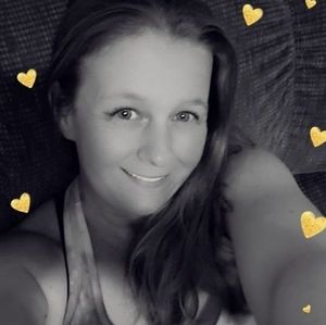 Meet your Posher, Carrie